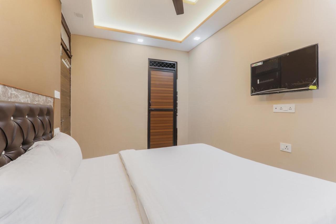 Oyo Tripureswari Guest House 普里 外观 照片